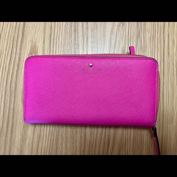 Kate Spade Zipper Wallet - Picture 1 of 3
